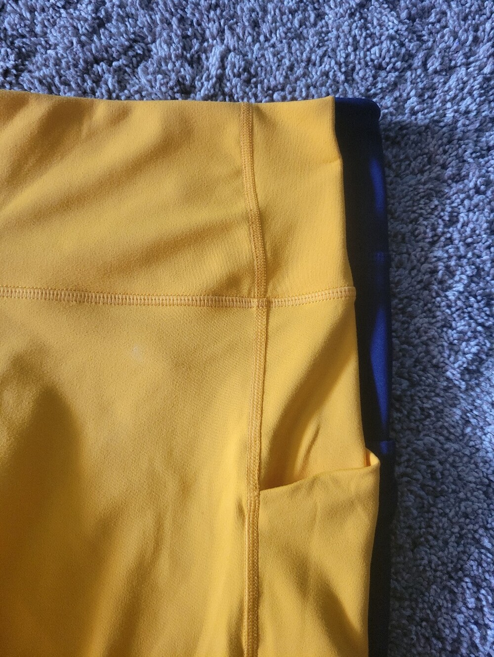Fabletics Lot 3 Capri, 3 Shorts, 1 Sports Bra Womens XL - Picture 10 of 12